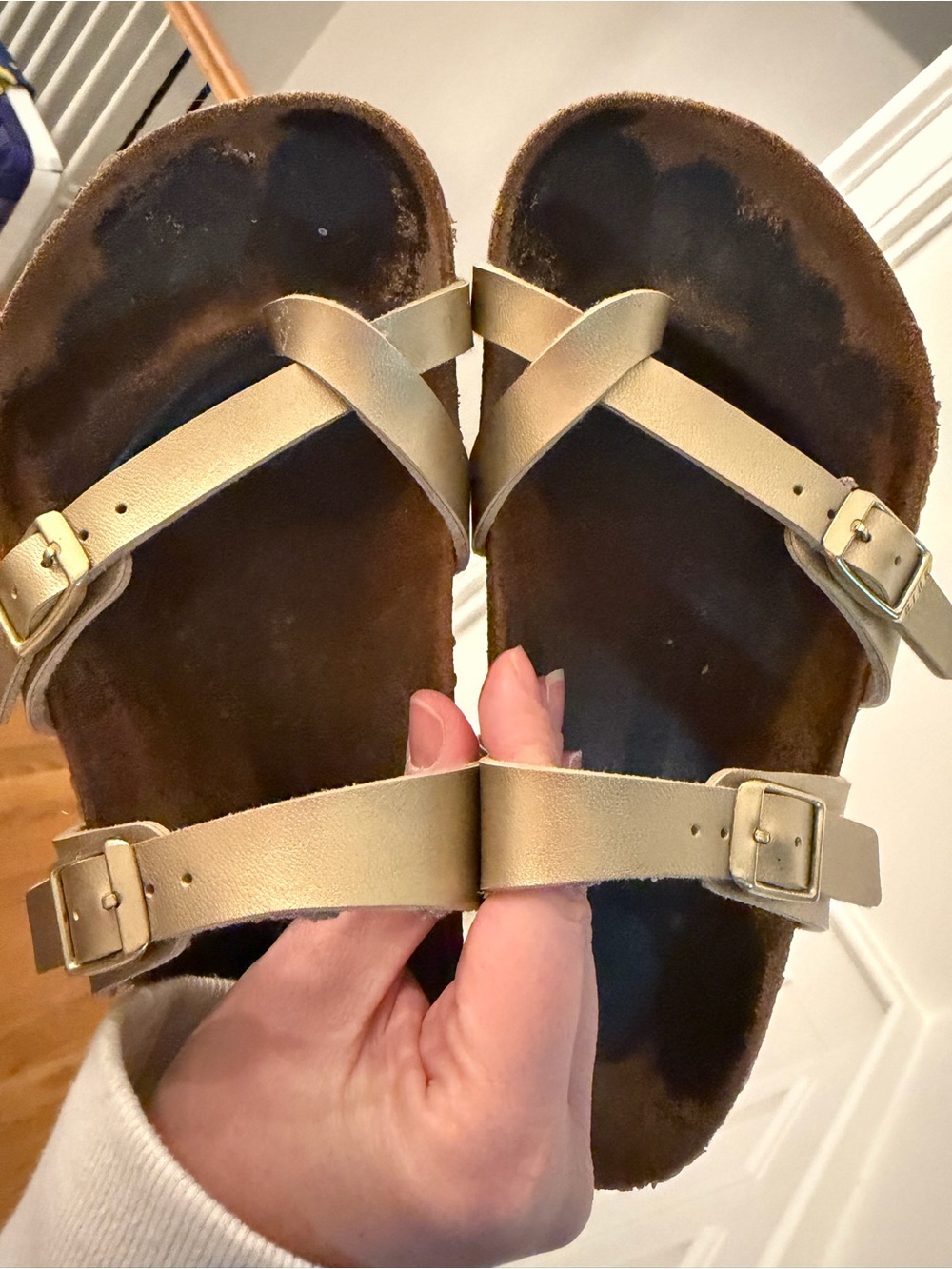 Birkenstock Womens, size 38. Gold leather.